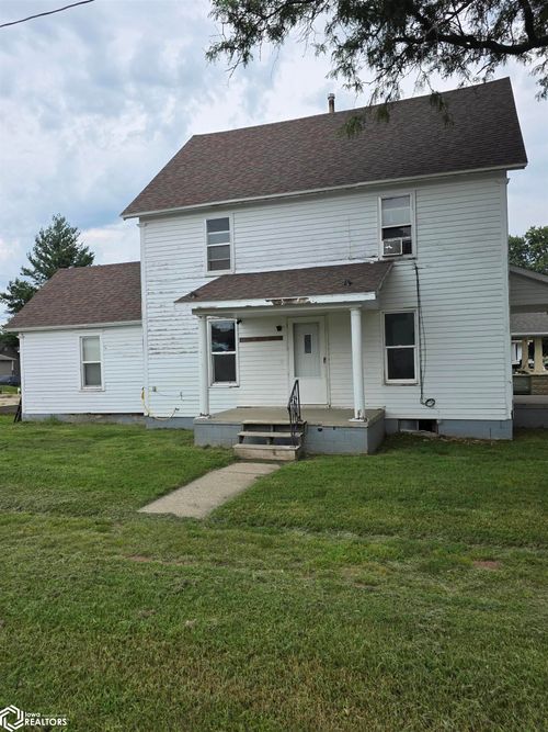 300 N Walnut St, Creston, IA, 50801-2444 | Card Image