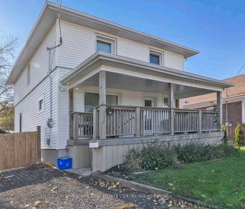 5292 Bridge St, Niagara Falls, ON, L2E2T3 | Card Image