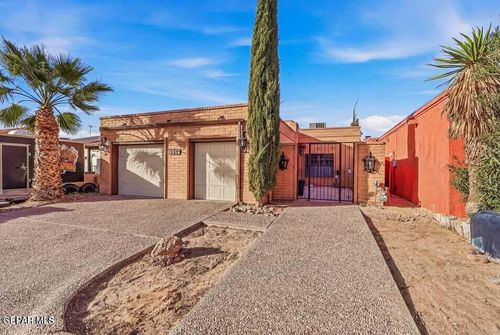 125 Sundance Ct, Santa Teresa, NM, 88008-9304 | Card Image
