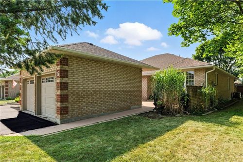17-75 Beasley Cres, Cambridge, ON, N1T1P5 | Card Image