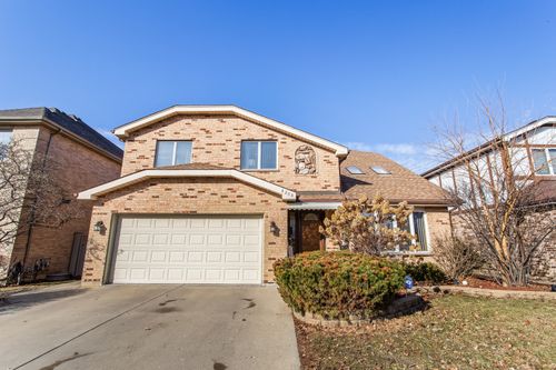 8208 W Park Ave, Niles, IL, 60714-1525 | Card Image