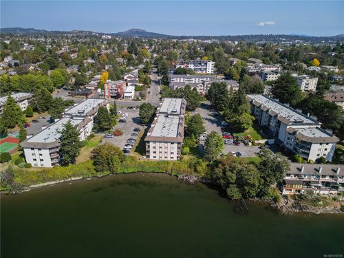 402-71 Gorge Rd W, Saanich, BC, V9A1L9 | Card Image