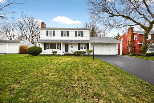 16 Green Hill Ln, Pittsford, NY, 14534-2104 | Card Image