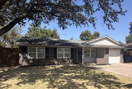 13403 Winterhaven Dr, Farmers Branch, TX, 75234-5055 | Card Image