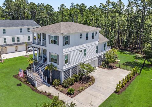 2012 Brick Kiln Pkwy, Mount Pleasant, SC, 29466-8759 | Card Image