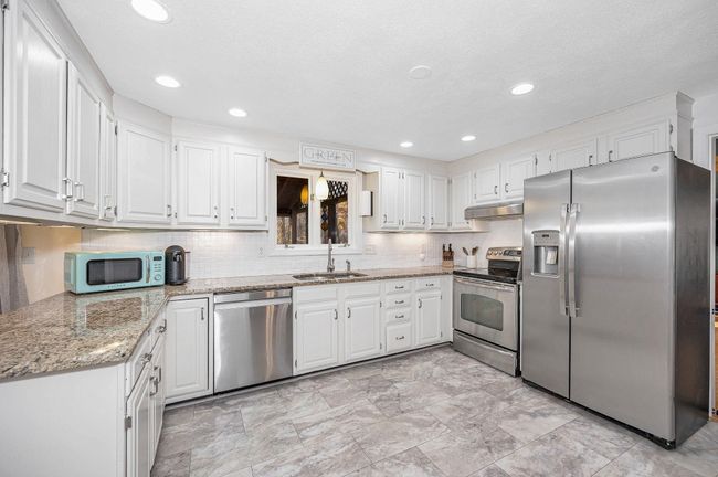 37 Geisser Rd, House other with 3 bedrooms, 3 bathrooms and null parking in Hampstead NH | Image 5