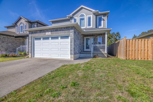 {{alt}} | Card Image