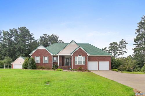 99 Myrtle Dr, Gadsden, AL, 35903-1453 | Card Image