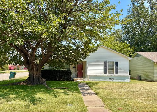 2225 N Shannon St, Sherman, TX, 75092-2745 | Card Image