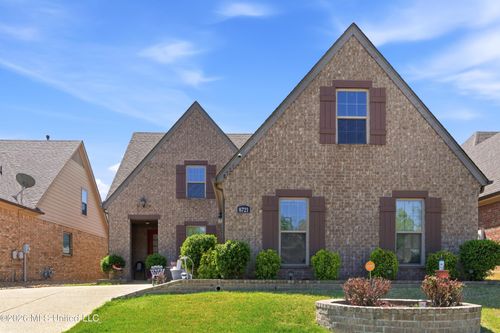 8721 Wood Thrush Drive, Olive Branch, MS, 38654 | Card Image