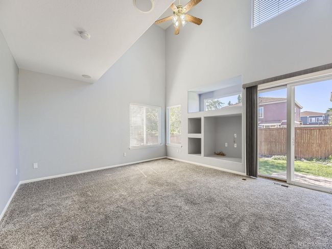 12 Family Room.jpg | Image 11