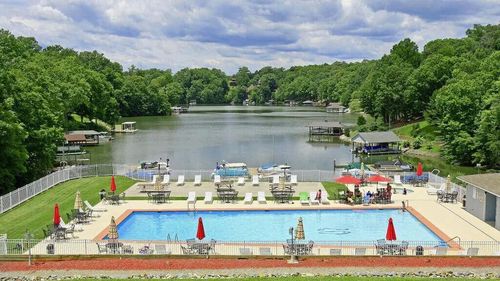 unit-116-1085 Bluewater Dr, Moneta, VA, 24121-3927 | Card Image