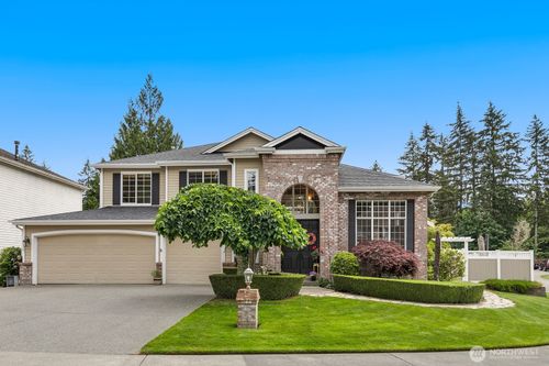 2830 234th Ave Se, Sammamish, WA, 98075-6043 | Card Image