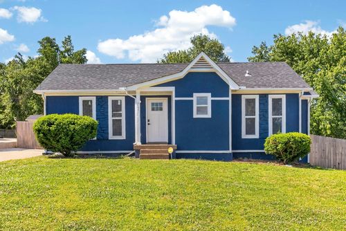 3153 Towne Village Rd, Antioch, TN, 37013-1296 | Card Image