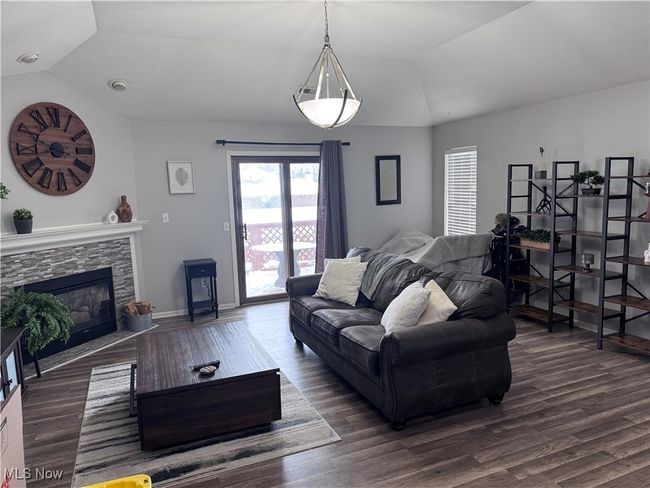 Spacious great room | Image 6