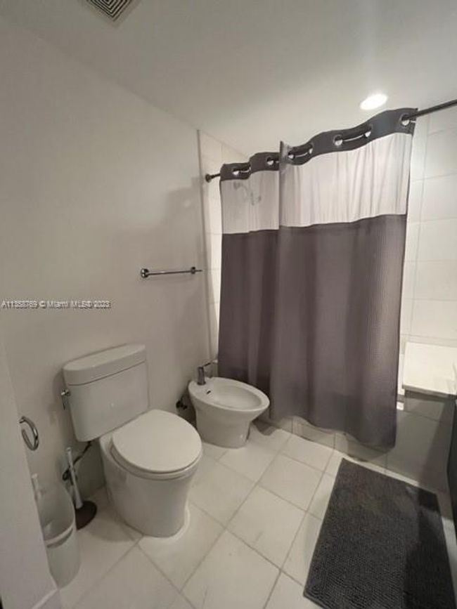 128 - 2950 Ne 188th St, Condo with 1 bedrooms, 1 bathrooms and null parking in Aventura FL | Image 8