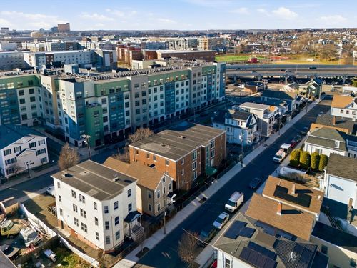 apt-15-124 Addison St, Chelsea, MA, 02150-1915 | Card Image