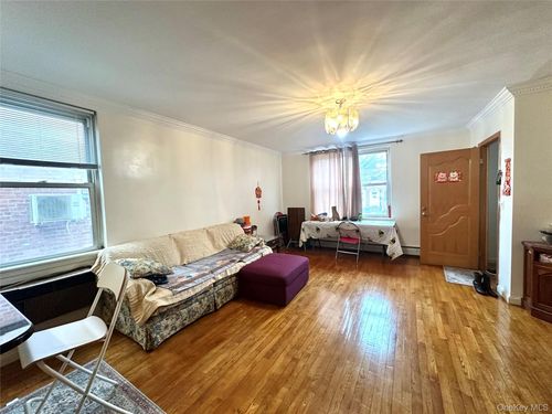150-21 61st Rd, Flushing, NY, 11367-1282 | Card Image