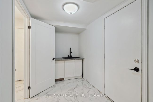 1 Mckie Crt, House other with 7 bedrooms, 4 bathrooms and 8 parking in Ajax ON | Image 25