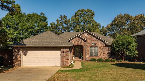 136 Ridgeland Dr, Maumelle, AR, 72113 | Card Image