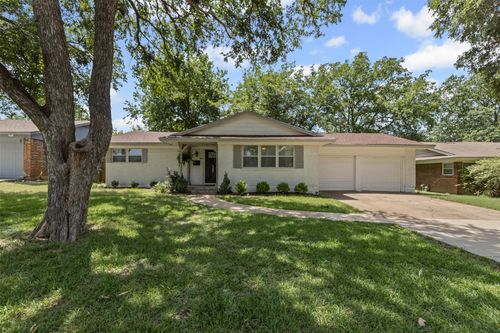 7516 Deaver Dr, North Richland Hills, TX, 76180-6276 | Card Image