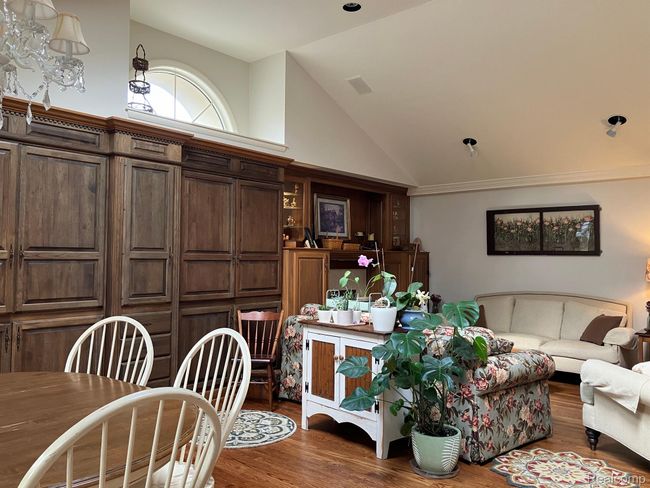645 Lone Pine Rd, House other with 3 bedrooms, 5 bathrooms and null parking in Bloomfield Hills MI | Image 10