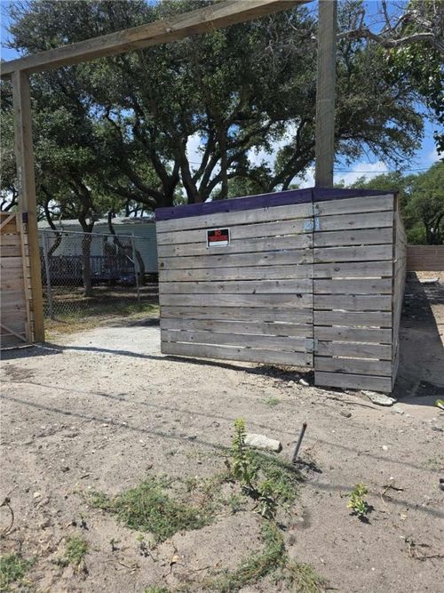 625 S Kossuth St, Rockport, TX, 78382-4741 | Card Image