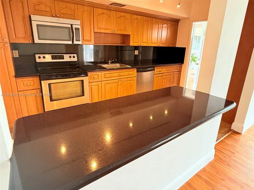 apt-203-1316 Ne 105th St, Miami Shores, FL, 33138-2154 | Card Image