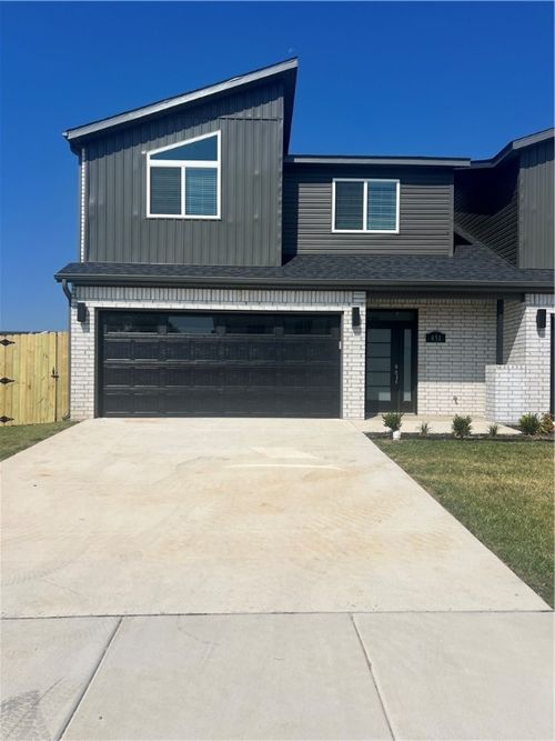 451 Azurite Rd, Centerton, AR, 72719-5139 | Card Image