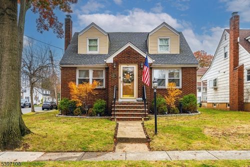 602 Maplewood Ave, Roselle Park, NJ, 07204-1128 | Card Image