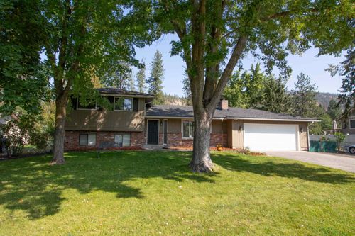 9606 W Nelson Dr, Nine Mile Falls, WA, 99026-9620 | Card Image