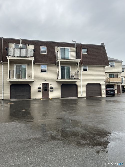 403-403 Blackstone Village, Meriden, CT, 06450 | Card Image