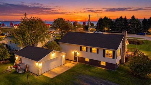 910 W Lake St, Tawas City, MI, 48763-9323 | Card Image