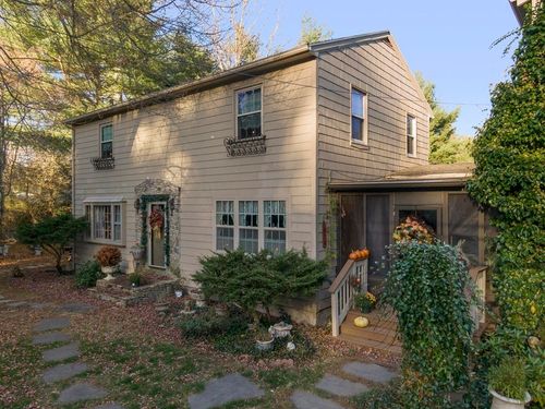 64 Carpenter Rd, Foster, RI, 02825-1272 | Card Image