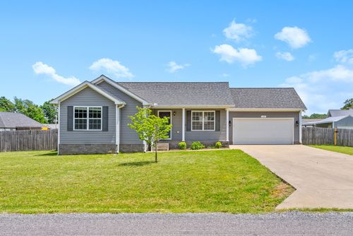 132 Fieldcrest Dr, Cadiz, KY, 42211-7718 | Card Image