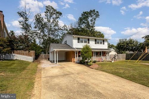 6919 Rolling Rd, SPRINGFIELD, VA, 22152-3447 | Card Image