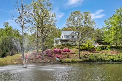 195 Forest Glen Dr, Waleska, GA, 30183-3456 | Card Image