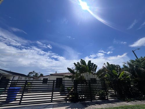 311 Nw 32nd Ct, Miami, FL, 33125-4114 | Card Image