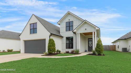 104 Alexander Palm Ave, Youngsville, LA, 70592-5292 | Card Image