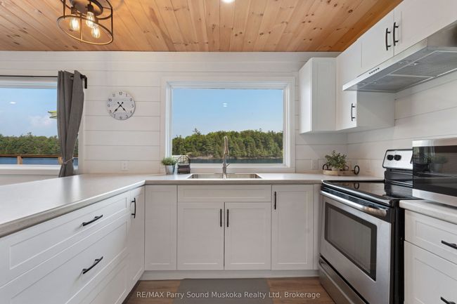 203 Healey Lake Rd, House other with 2 bedrooms, 1 bathrooms and null parking in Mactier ON | Image 13