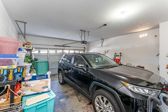 Garage | Image 27