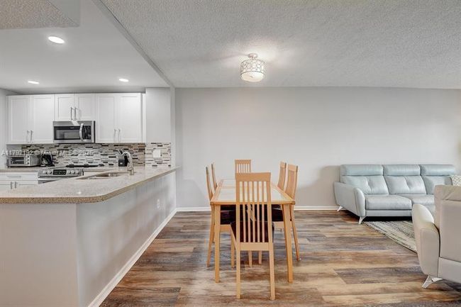 APT-1516 - 9880 Marina Blvd, Condo with 2 bedrooms, 2 bathrooms and null parking in Boca Raton FL | Image 6