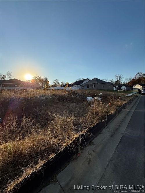 902 Audobon Ct, Memphis, IN, 47143-1302 | Card Image