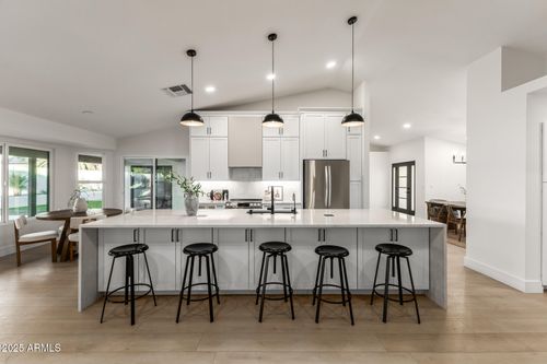 6118 E Blanche Dr, Scottsdale, AZ, 85254-2535 | Card Image