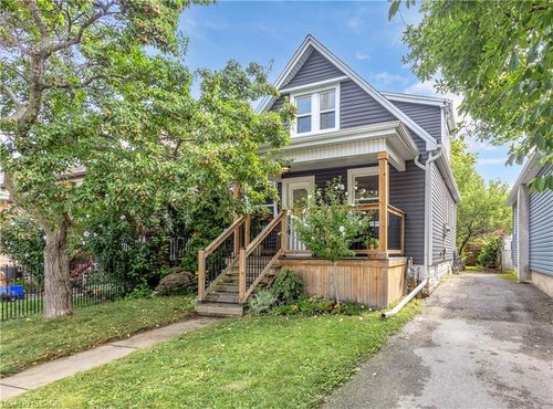 16 Wexford Ave N, Hamilton, ON, L8H4M1 | Card Image