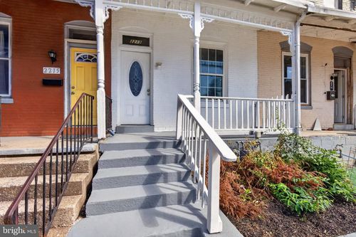 2213 Logan St, HARRISBURG, PA, 17110-1826 | Card Image