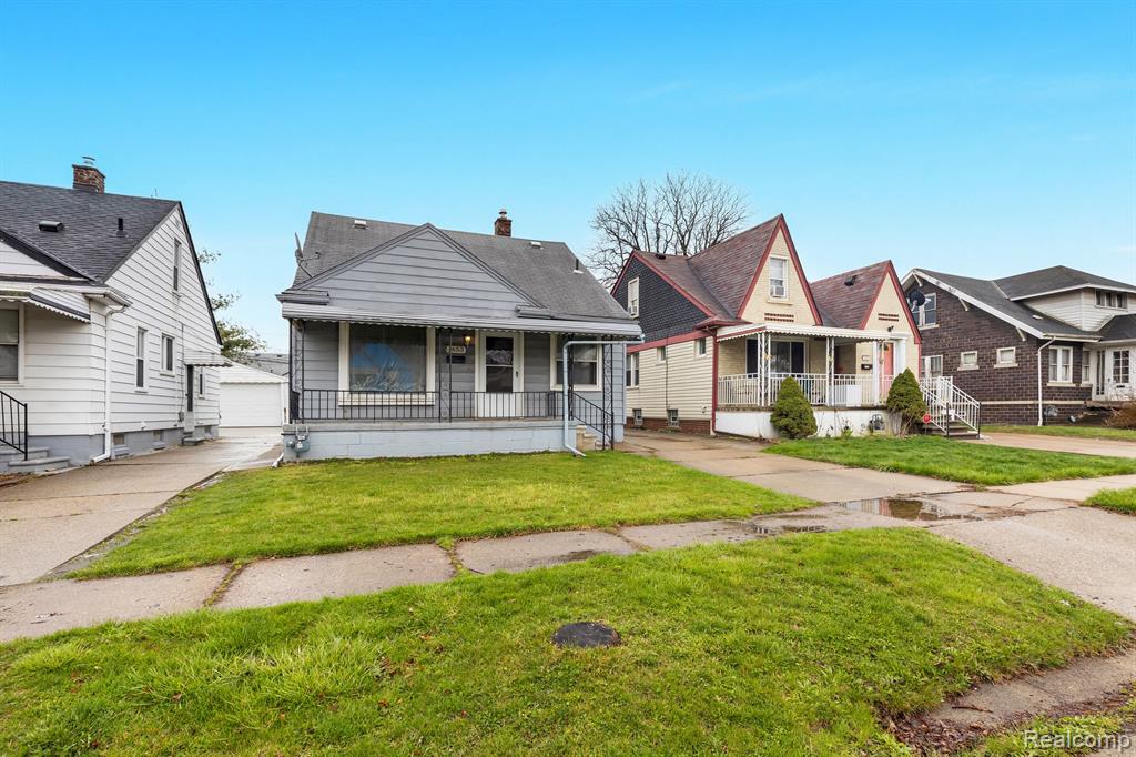 Washington Ave, Lincoln Park, MI 48146