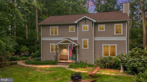 90 Park Ave, EDGEWATER, MD, 21037-1300 | Card Image