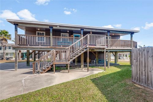 614 Sandpiper Cir, Port Aransas, TX, 78373-4207 | Card Image