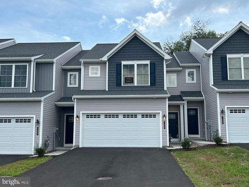 130 Magnolia Dr, MIDDLETOWN, PA, 17057-2361 | Card Image